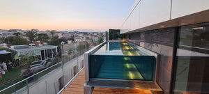 Piscine et bain froid en inox du First Croisette, face au Palais des Festivals à Cannes