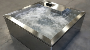 Spa en inox STEEL AND STYLE SPAKUB 3 places, intérieur avec sièges, design élégant et moderne pour détente et bien-être.