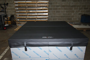 Spa en inox STEEL AND STYLE SPKUT pour 2 personnes, baignoire spa moderne avec jets et design élégant.